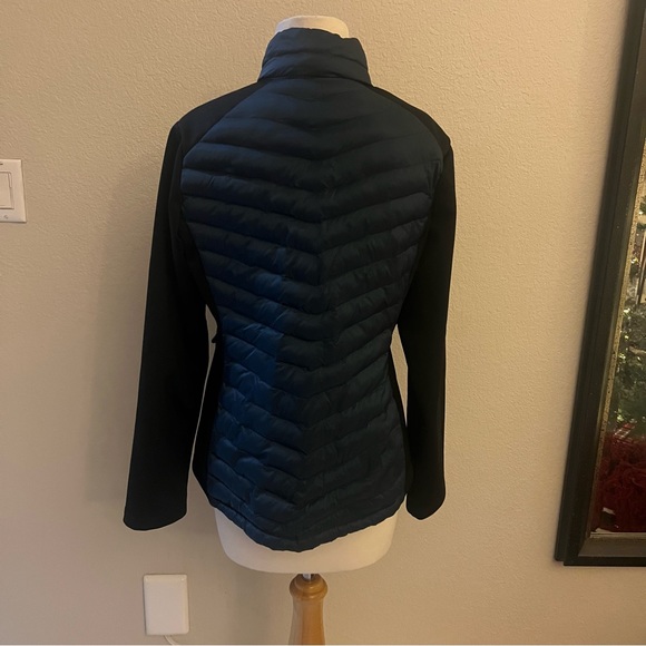 32 Degrees Heat Jacket - Picture 7 of 8